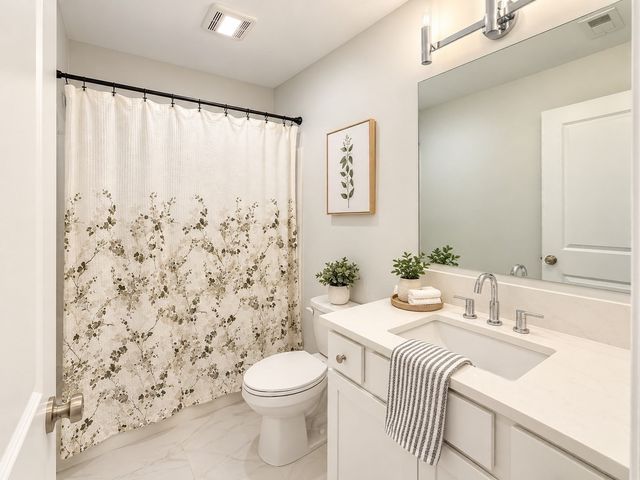 19 Pine St, Ayer, MA 01432