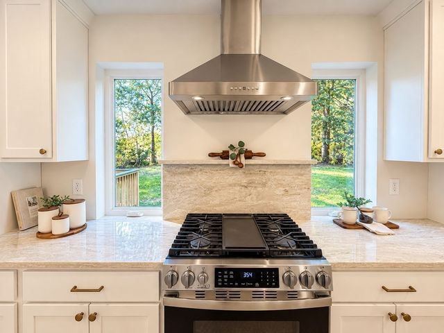 19 Pine St, Ayer, MA 01432