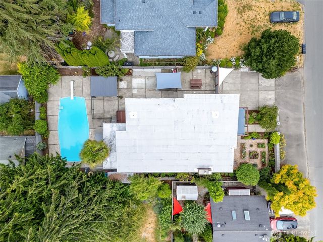 10045 9th Avenue SW, Seattle, WA 98146