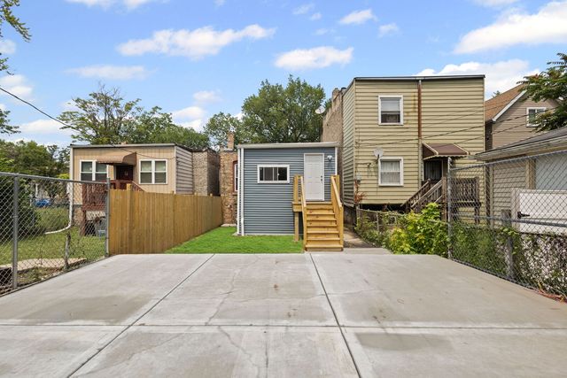 4025 W Adams Street, Chicago, IL 60624