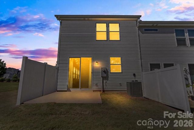 4529 Iron Oak Lane, Charlotte, NC 28269