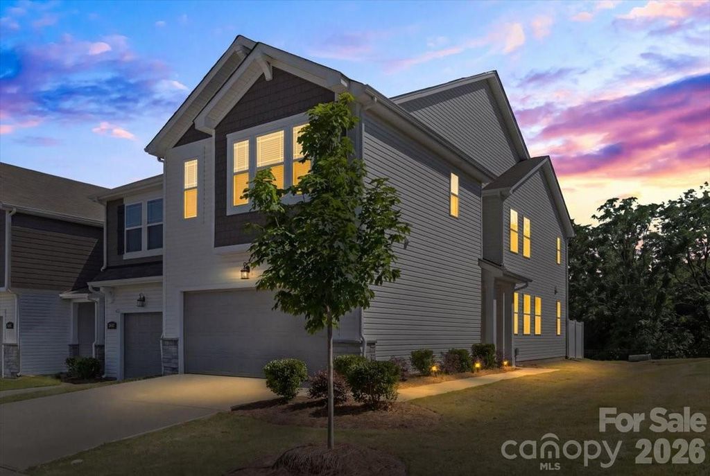 4529 Iron Oak Lane, Charlotte, NC 28269