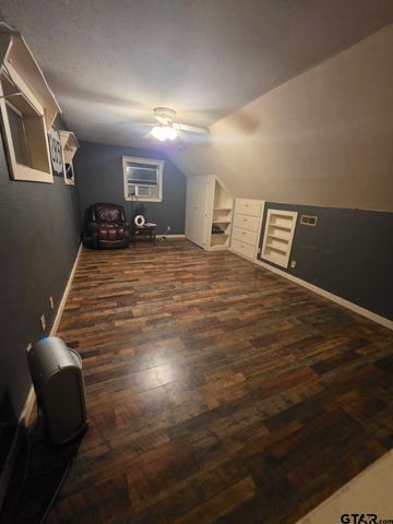 13687 Eastside Rd, Tyler, TX 75707