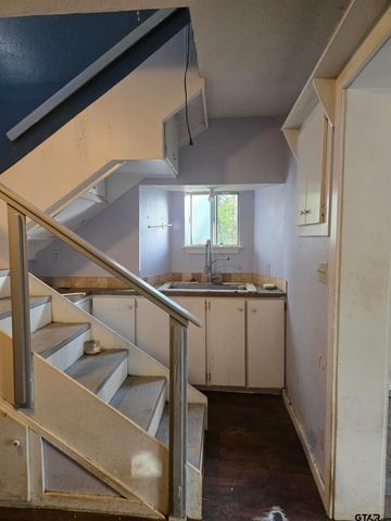 13687 Eastside Rd, Tyler, TX 75707