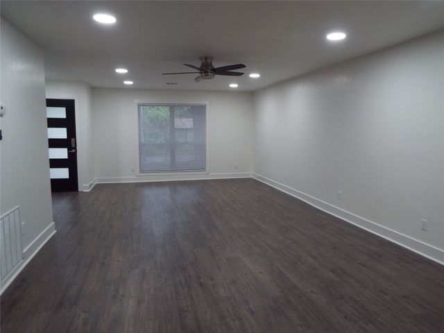 8949 Shorelark Drive, Dallas, TX 75217