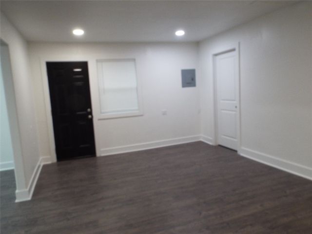 8949 Shorelark Drive, Dallas, TX 75217