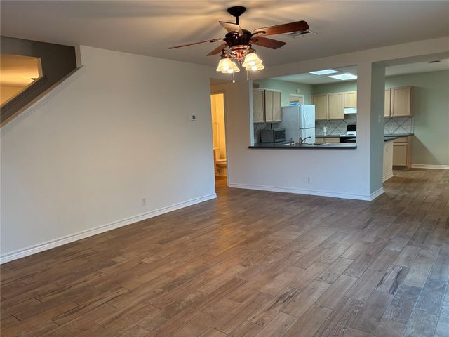 88 Elm Hill CT, San Marcos, TX 78666