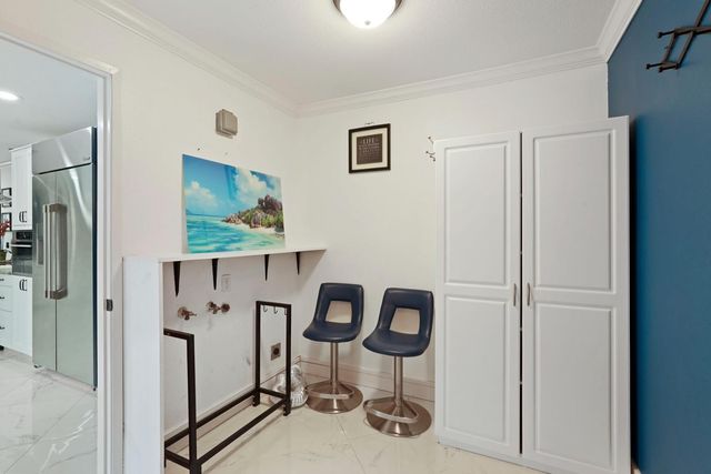 1754 Carignane Way, Escalon, CA 95320