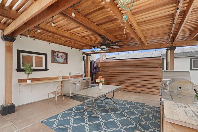 1754 Carignane Way, Escalon, CA 95320