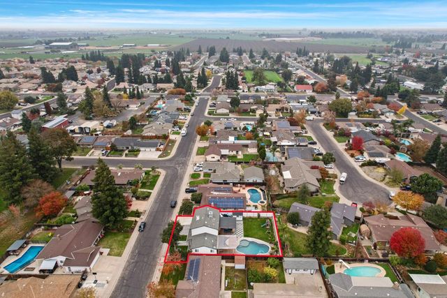 1754 Carignane Way, Escalon, CA 95320