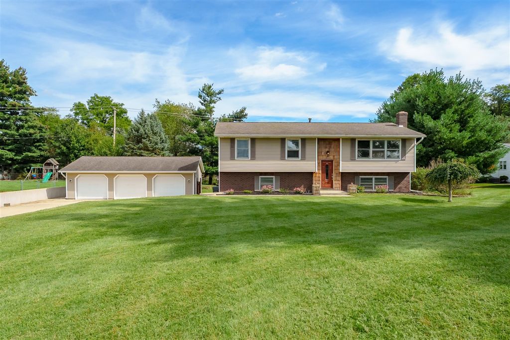 2084 N 26th Street, Kalamazoo, MI 49048