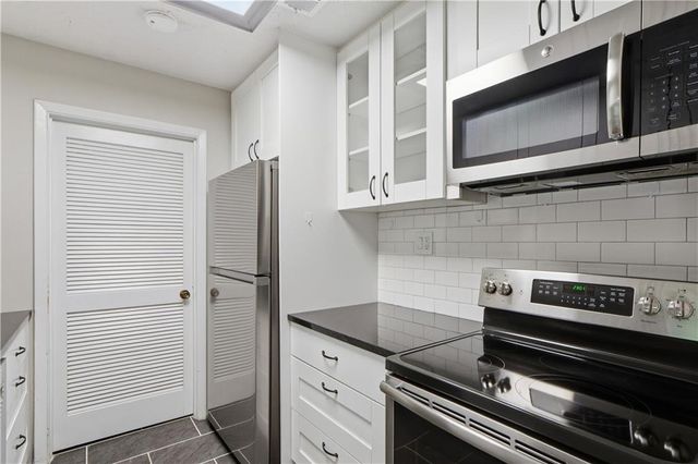612 Tuxworth Circle, Decatur, GA 30033