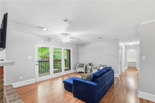 612 Tuxworth Circle, Decatur, GA 30033