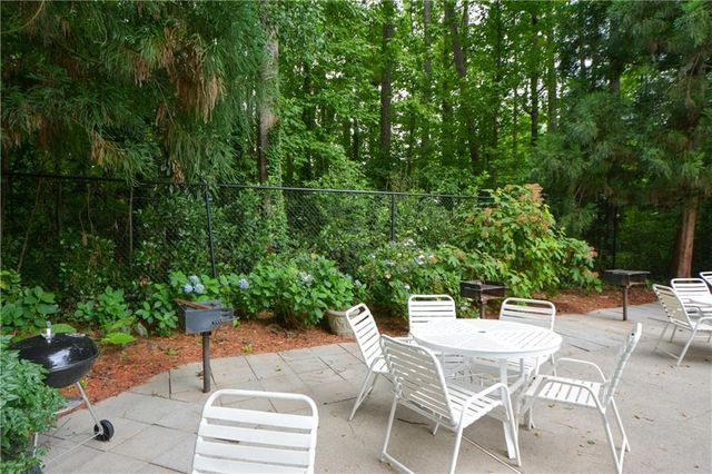 612 Tuxworth Circle, Decatur, GA 30033