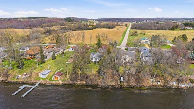 W3403 Orchard Avenue, Green Lake, WI 54941
