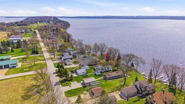 W3403 Orchard Avenue, Green Lake, WI 54941