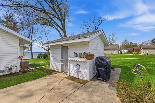 W3403 Orchard Avenue, Green Lake, WI 54941