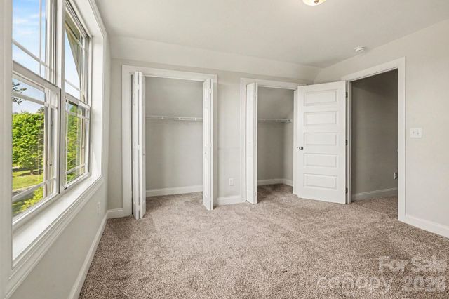 168 Triple Fairways Drive, Hendersonville, NC 28739