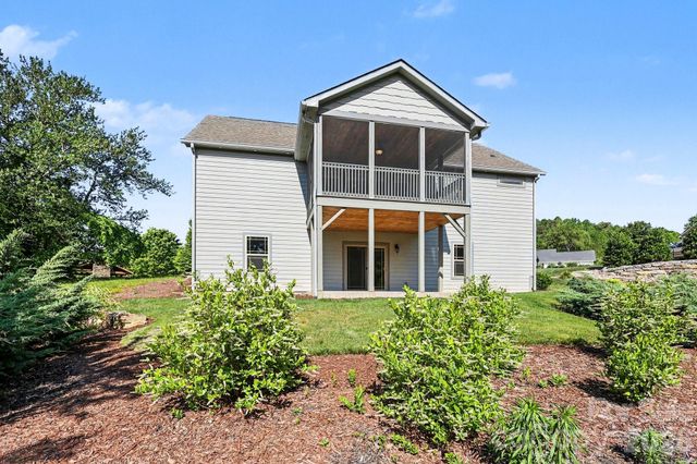 168 Triple Fairways Drive, Hendersonville, NC 28739