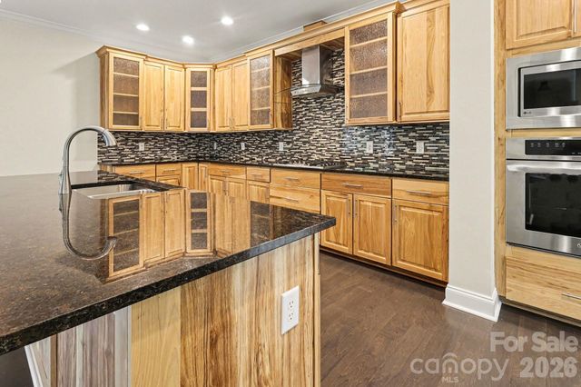 168 Triple Fairways Drive, Hendersonville, NC 28739
