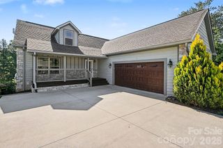 168 Triple Fairways Drive, Hendersonville, NC 28739