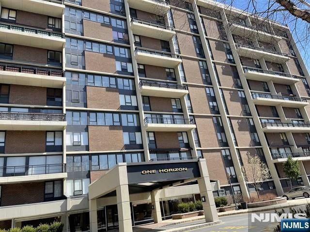 1 Horizon Road 803, Fort Lee, NJ 07024