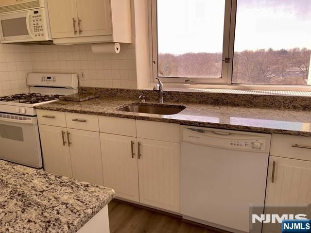 1 Horizon Road 803, Fort Lee, NJ 07024