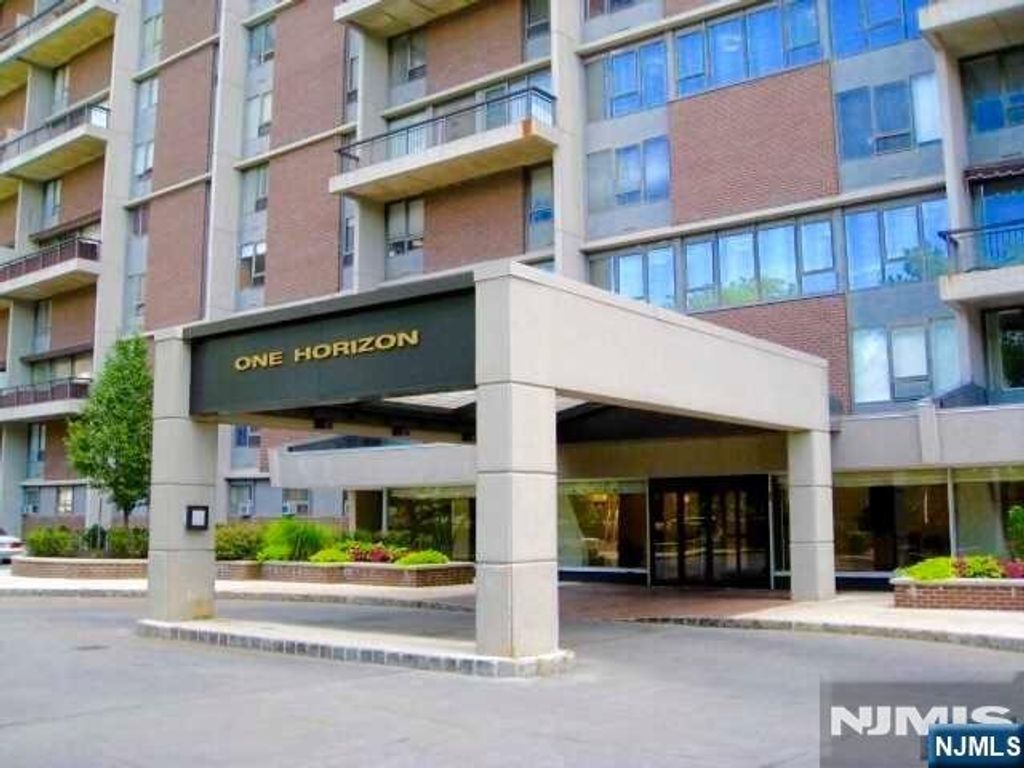 1 Horizon Road 803, Fort Lee, NJ 07024