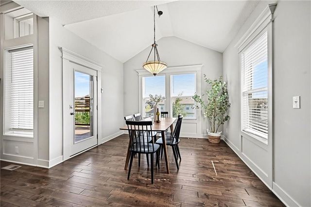 19610 W 115th Court, Olathe, KS 66061