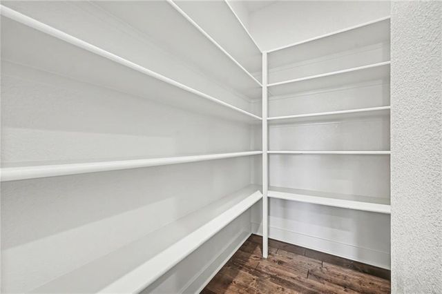 19610 W 115th Court, Olathe, KS 66061