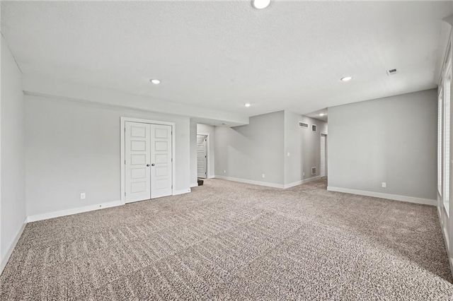 19610 W 115th Court, Olathe, KS 66061