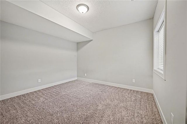 19610 W 115th Court, Olathe, KS 66061