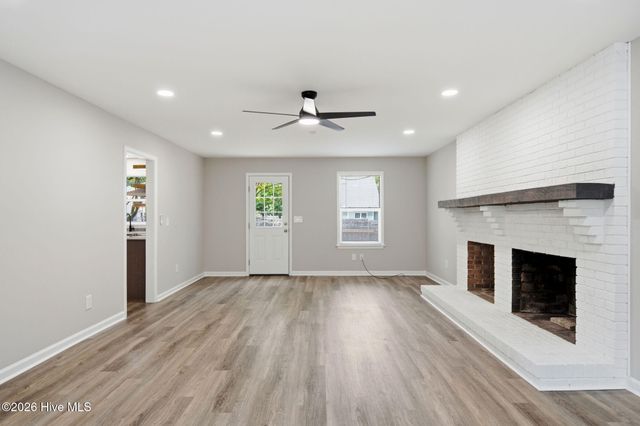 213 Shannon Drive, Wilmington, NC 28409