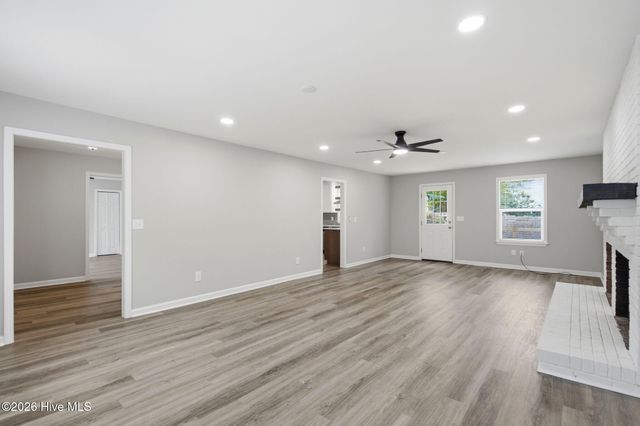213 Shannon Drive, Wilmington, NC 28409