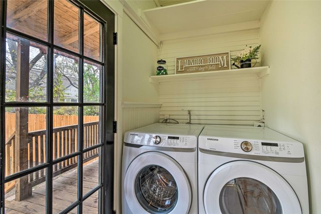 1460 W Allen Avenue, Fort Worth, TX 76110