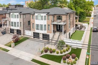 661 Hudson Terrace, Cliffside Park, NJ 07010