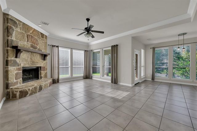2 Maitland Court, The Woodlands, TX 77354