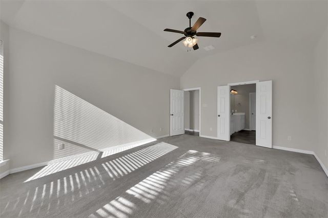 2 Maitland Court, The Woodlands, TX 77354