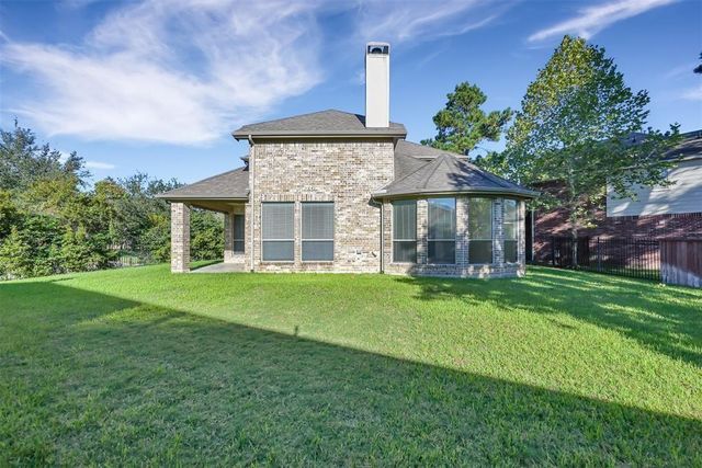 2 Maitland Court, The Woodlands, TX 77354