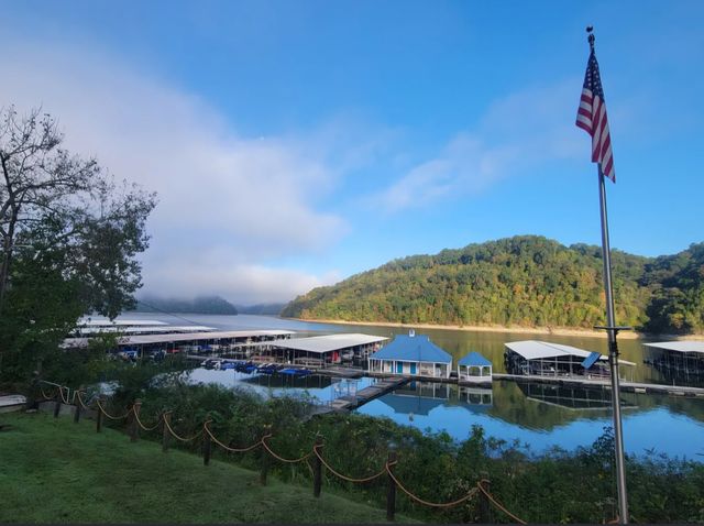 1377 Four Seasons Dr, Smithville, TN 37166