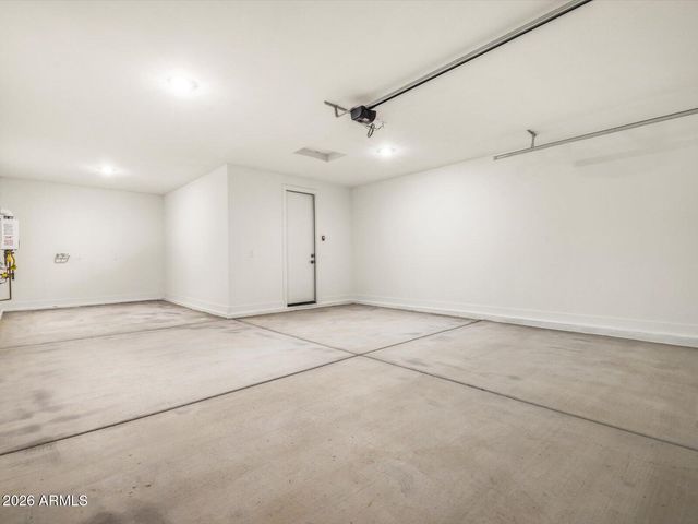 17641 W COLLEGE Drive, Goodyear, AZ 85395