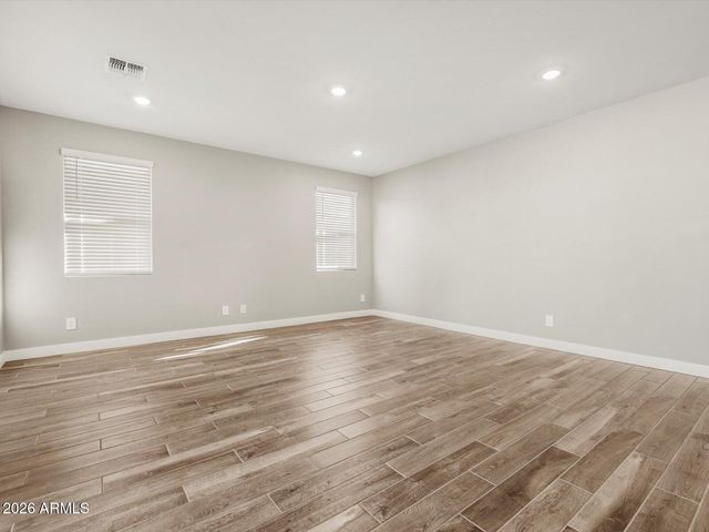 17641 W COLLEGE Drive, Goodyear, AZ 85395