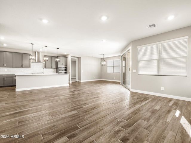 17641 W COLLEGE Drive, Goodyear, AZ 85395