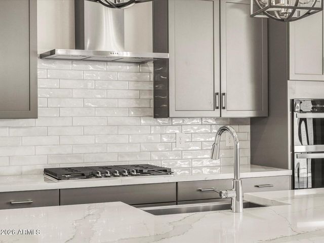 17641 W COLLEGE Drive, Goodyear, AZ 85395