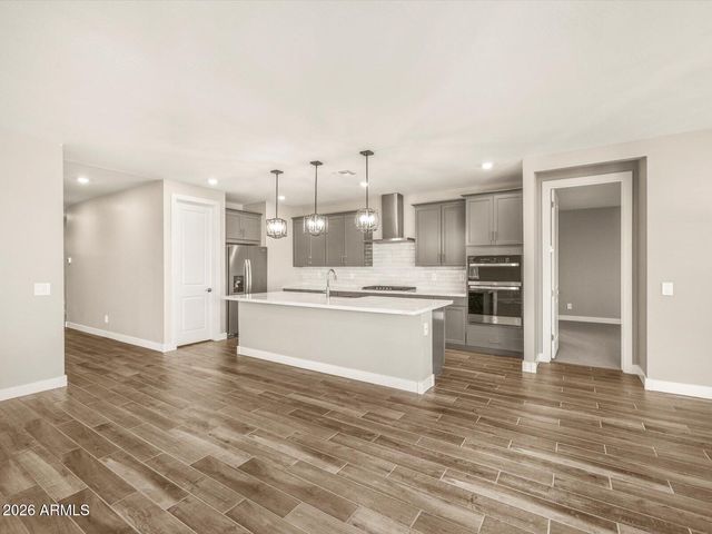 17641 W COLLEGE Drive, Goodyear, AZ 85395