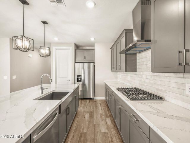 17641 W COLLEGE Drive, Goodyear, AZ 85395