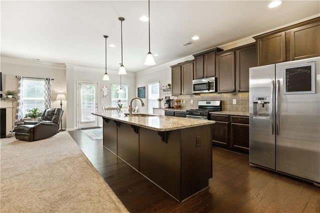 3935 Overlook Ridge Lane, Gainesville, GA 30507