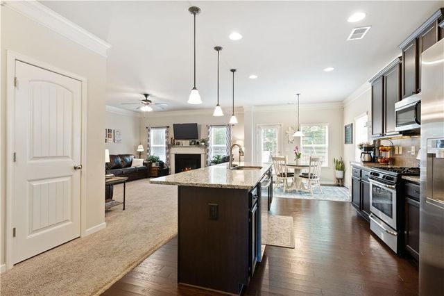 3935 Overlook Ridge Lane, Gainesville, GA 30507