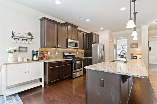 3935 Overlook Ridge Lane, Gainesville, GA 30507