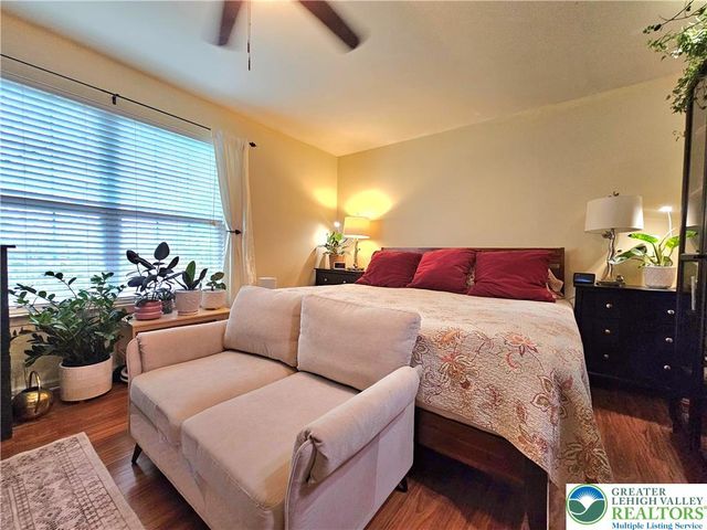 127 Willow Drive, Palmer Twp, PA 18045